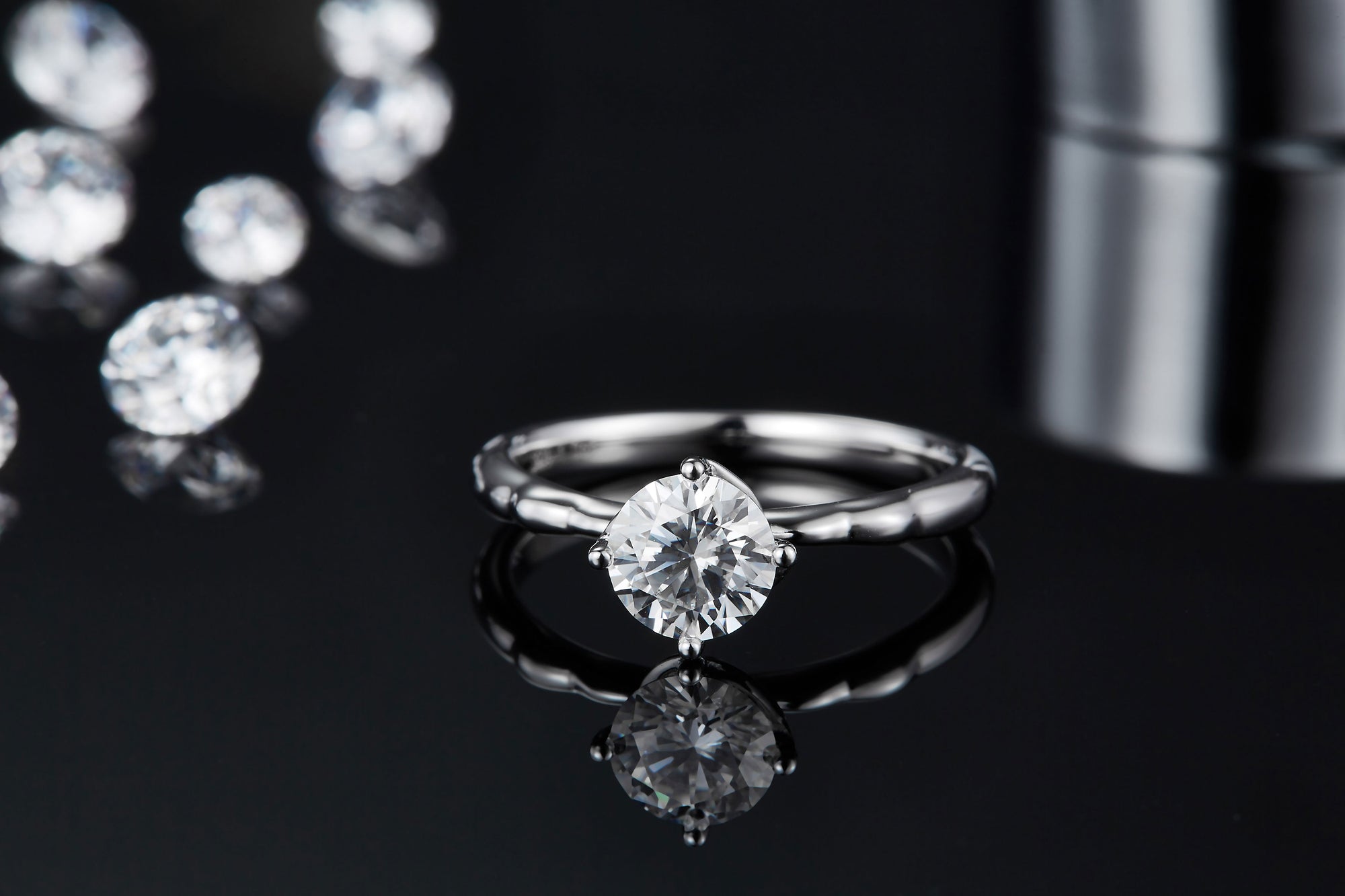 1-carat Luxury And Fashionable Light Luxury Jewelry Silver Ring Set With Top-quality Moissanite, S925 Silver Plated Platinum