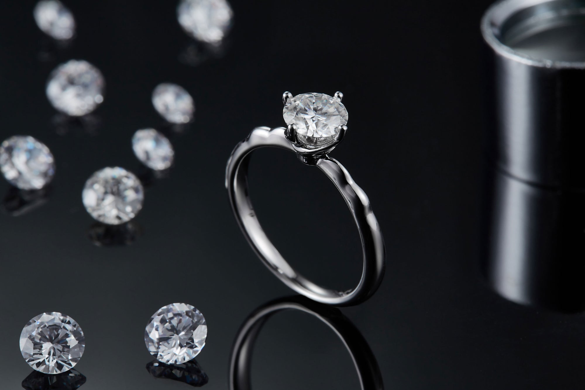 1-carat Luxury And Fashionable Light Luxury Jewelry Silver Ring Set With Top-quality Moissanite, S925 Silver Plated Platinum