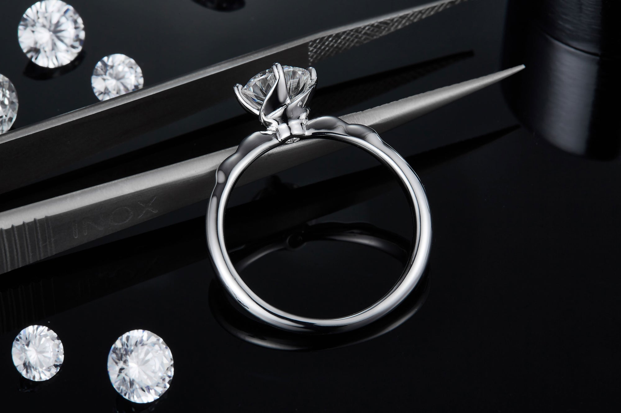 1-carat Luxury And Fashionable Light Luxury Jewelry Silver Ring Set With Top-quality Moissanite, S925 Silver Plated Platinum